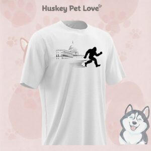 Bigfoot Escapes Washington Dc Graphic T-Shirt