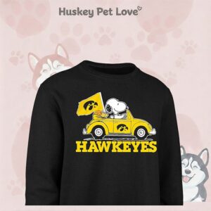 Snoopy And Woodstock Driving Car Iowa Hawkeyes 2026 T-Shirt